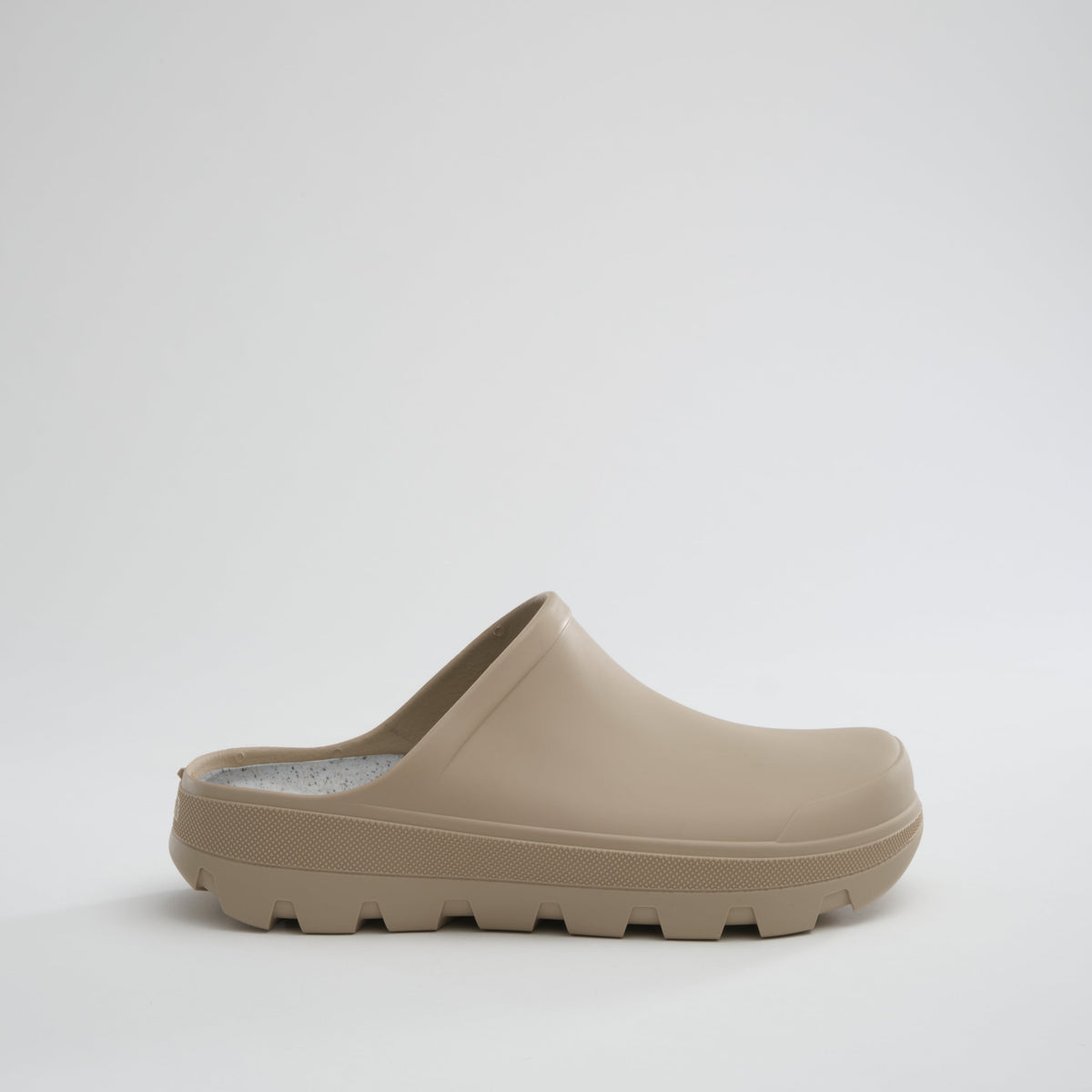 Fossil : Nova Unisex Waterproof Clogs - Side View