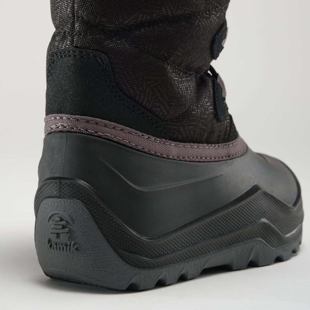 Black : Snowangel Kids Winter Boots - Close-up Back View
