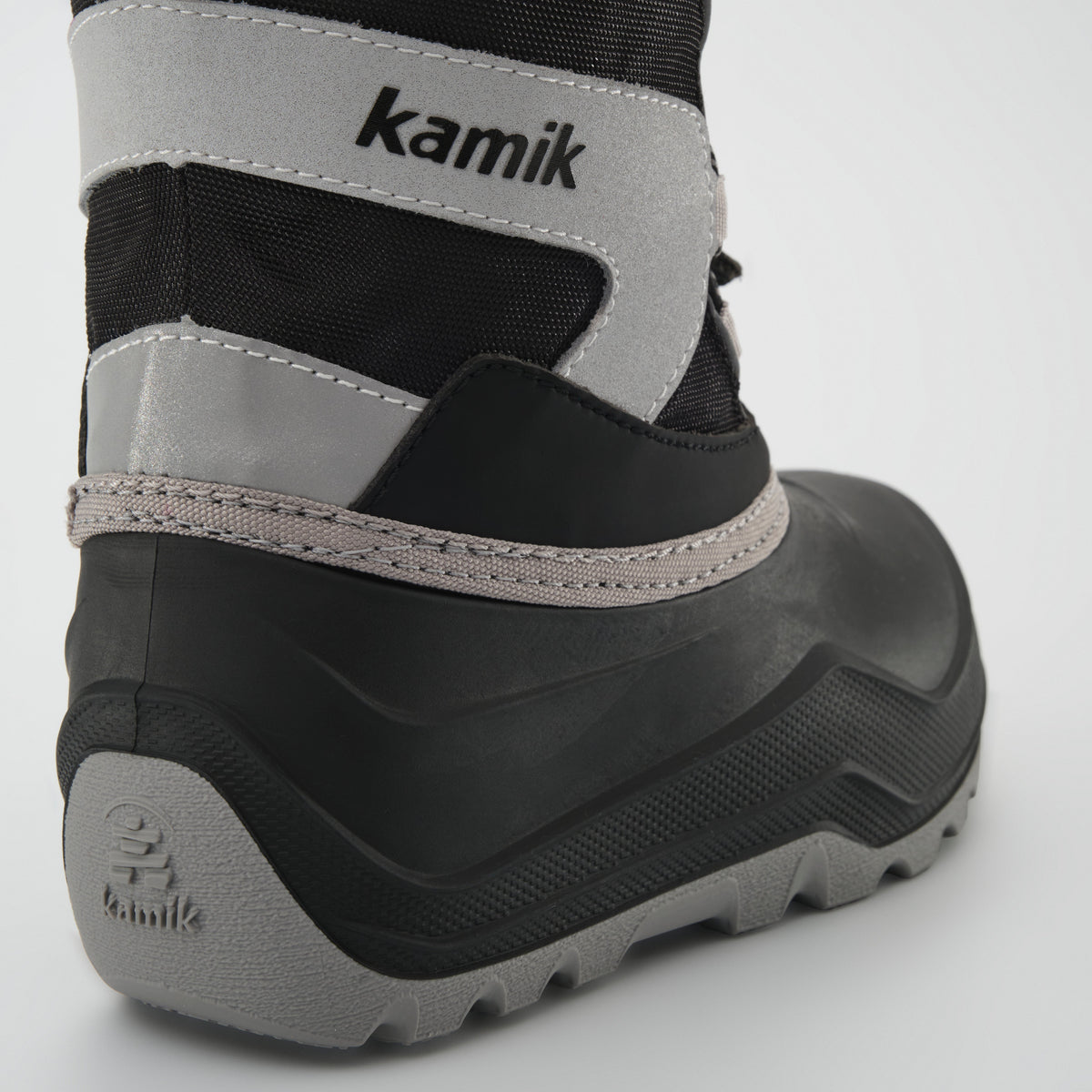 Black : Snowfall P 3 Kids Winter Boots - Close-up Back View