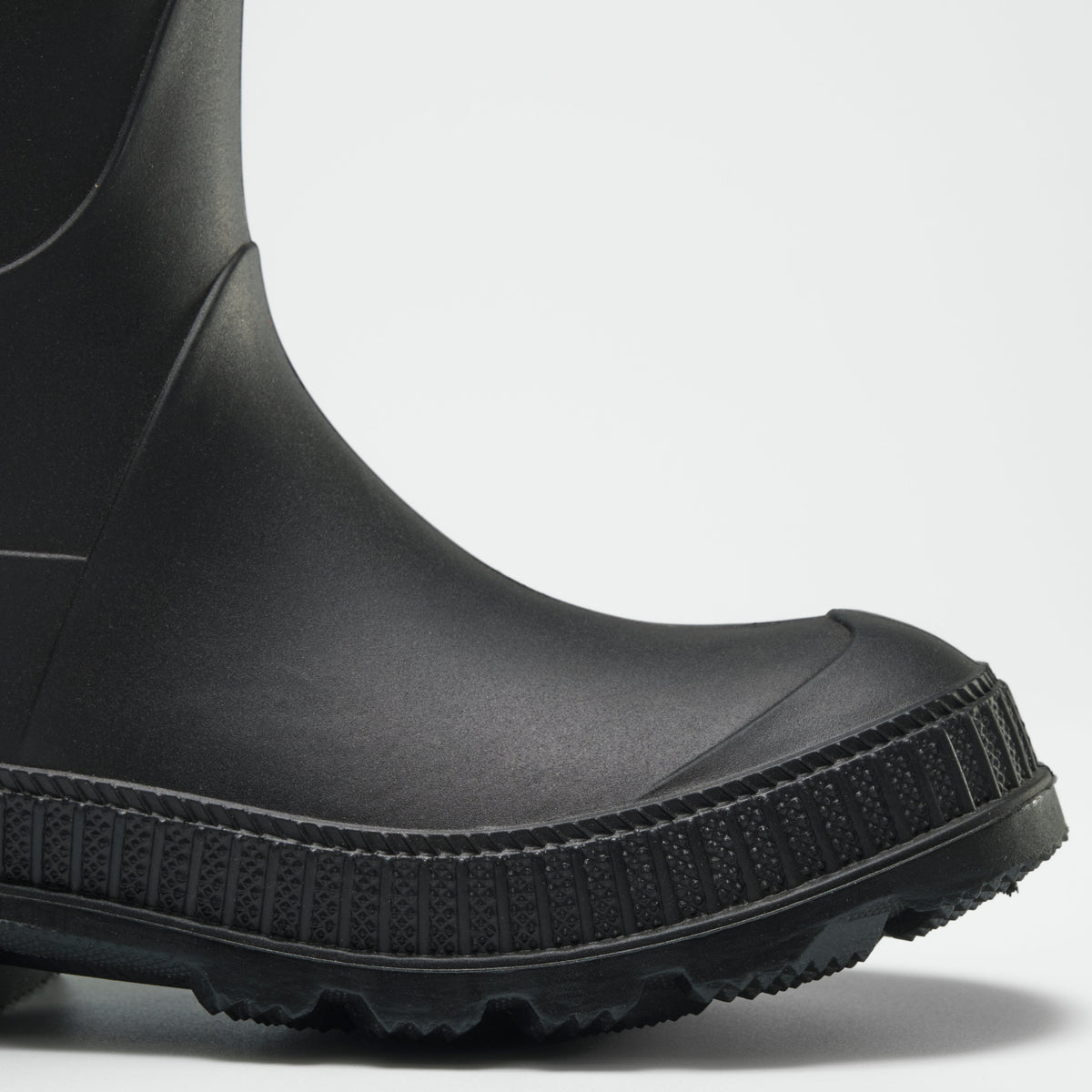 Black : Stomp Kids' Rain Boots - Side View Close-up