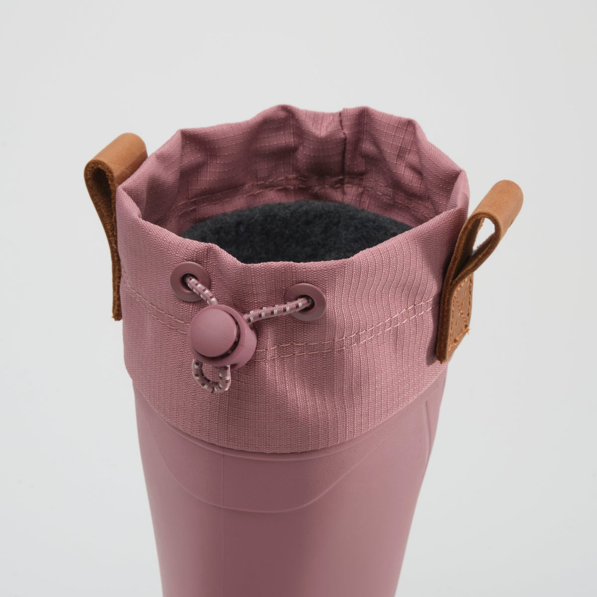 Rose : Tundra Jr Kids Winter Boots - Close-up Top View