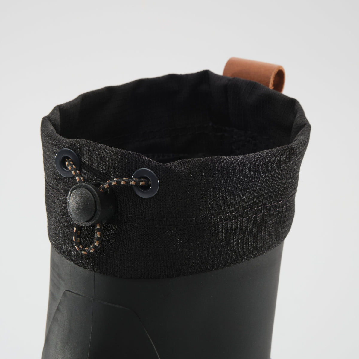 Black : Tundra Mid Women's Winter Boots - Top View
