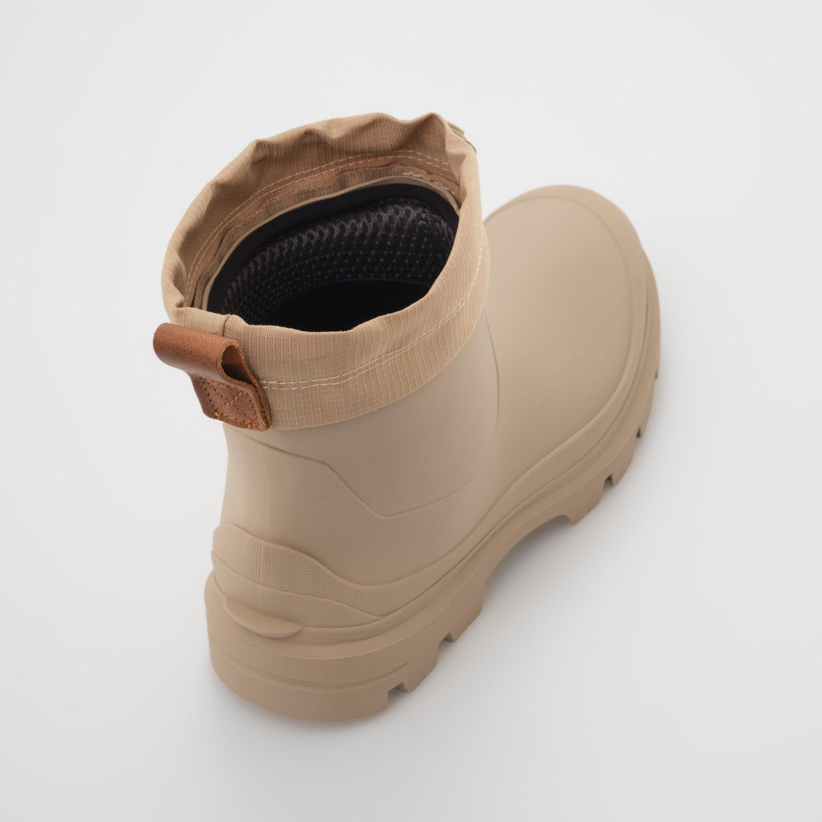 Fossil : Tundra Mid Women's Winter Boots - Three-Quarter Back View
