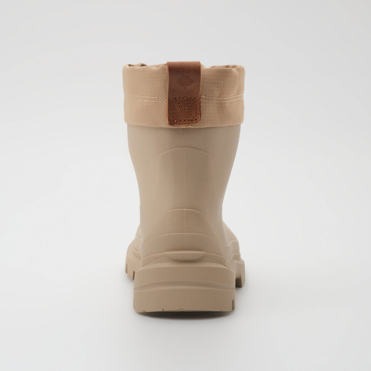 Fossil : Tundra Mid Women's Winter Boots - Back View