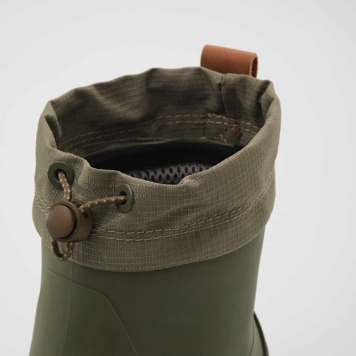 Moss Green : Tundra Mid Women's Winter Boots - Top View