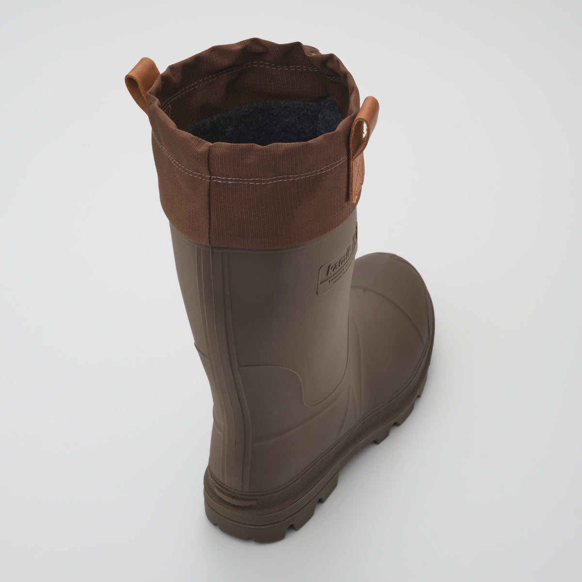 Brown : Tundra Men's Winter Boots - Three-Quarter Back View