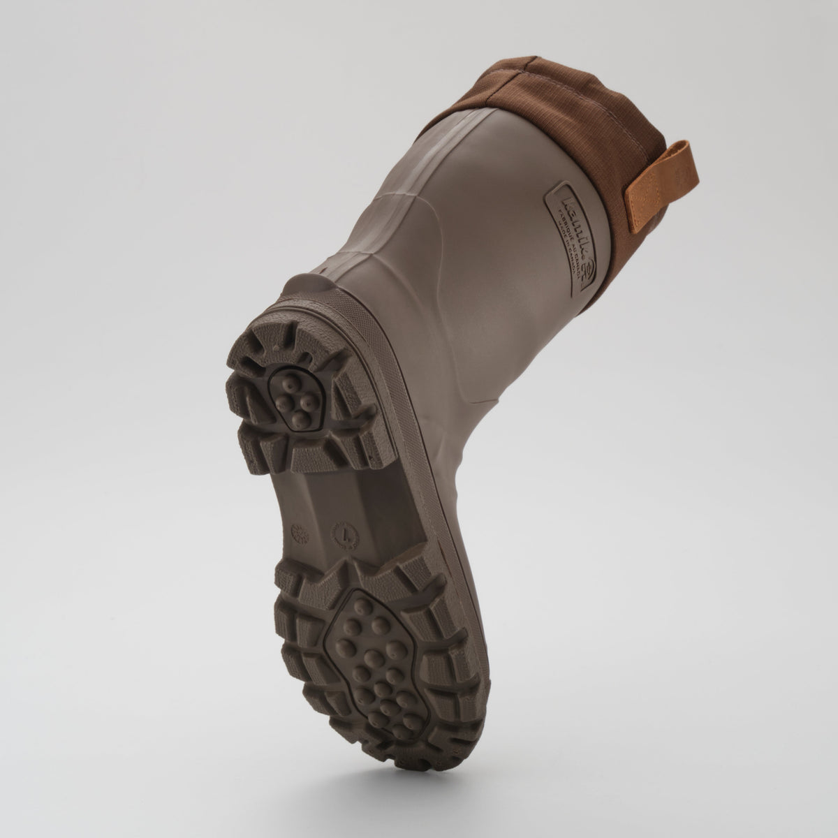 Brown : Tundra Women's Winter Boots - Outsole View