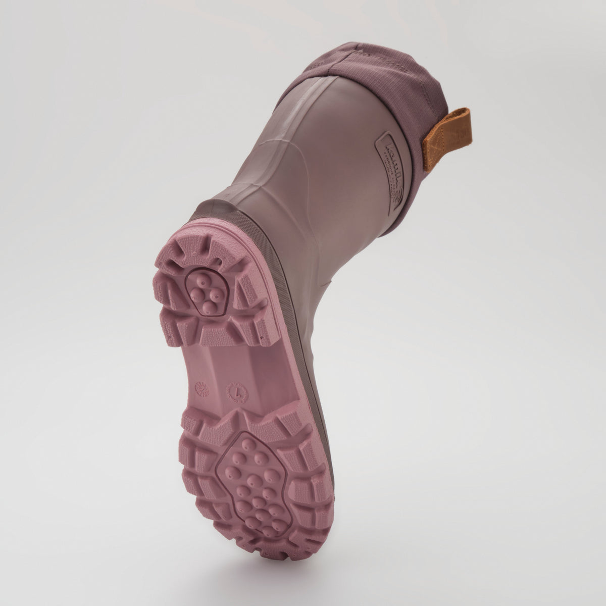 Violet : Tundra Women's Winter Boots - Outsole View