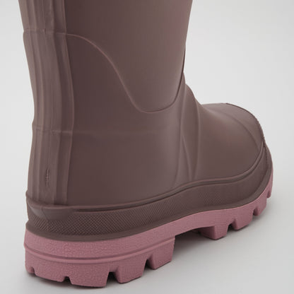 Violet : Tundra Women's Winter Boots - Zoom-in Back View