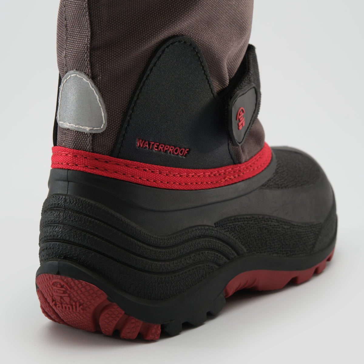 Charcoal : Waterbug 5 Kids Winter Boots - Close-up Back View